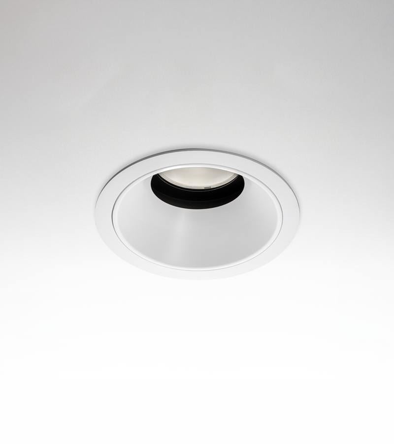 Múltiplo 42W aro recesado orientable con reflector blanco